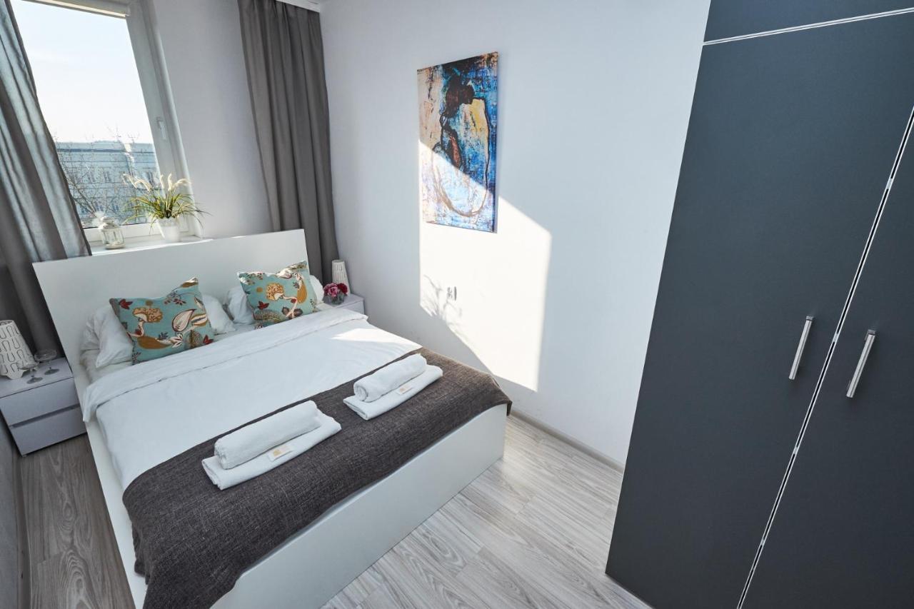Noctis Apartment Senatorska Warsaw Exterior photo
