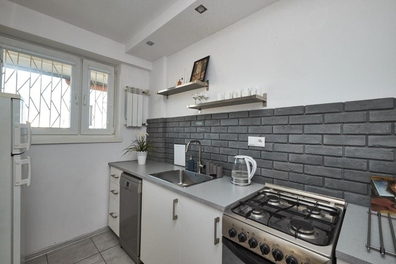 Noctis Apartment Senatorska Warsaw Exterior photo